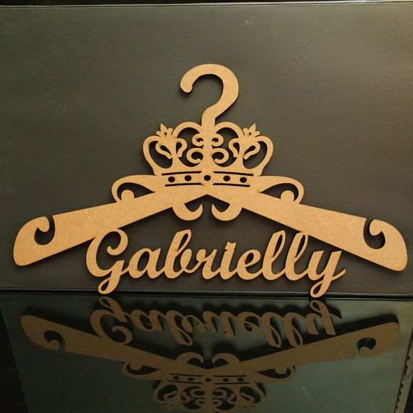 علاقات ملابس بيبي